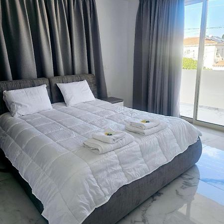 Deluxe Apartment Paphos Kültér fotó