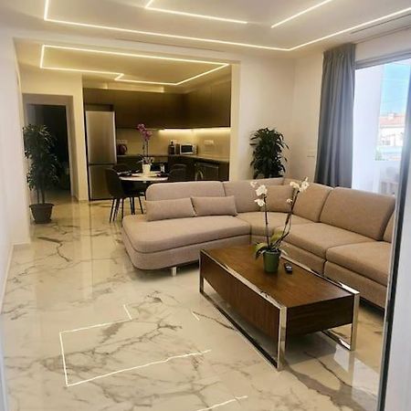 Deluxe Apartment Paphos Kültér fotó
