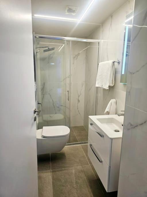 Deluxe Apartment Paphos Kültér fotó