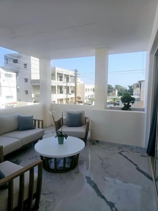 Deluxe Apartment Paphos Kültér fotó