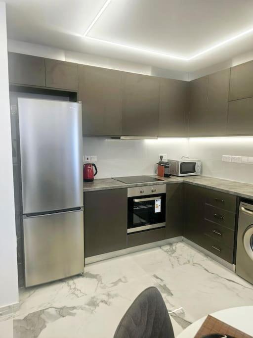Deluxe Apartment Paphos Kültér fotó