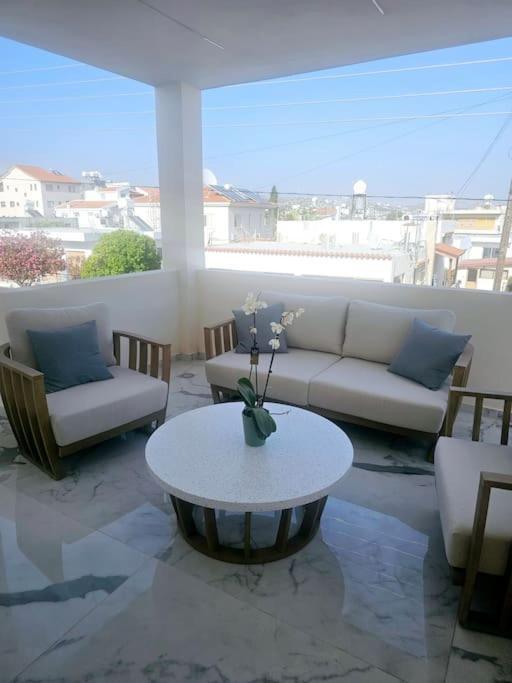 Deluxe Apartment Paphos Kültér fotó